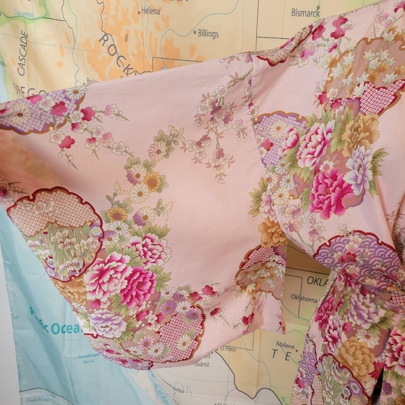 Sakurai Shoji Floral Pink Kimono Robe One Size With Belt 100% Cotton - Picture 3 of 16